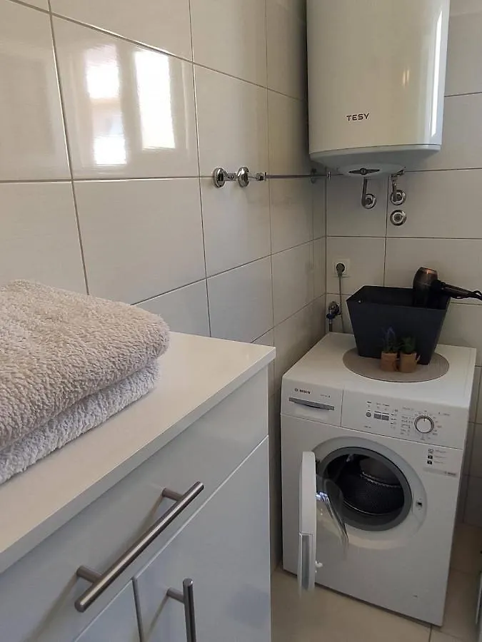 Larus Apartment Split