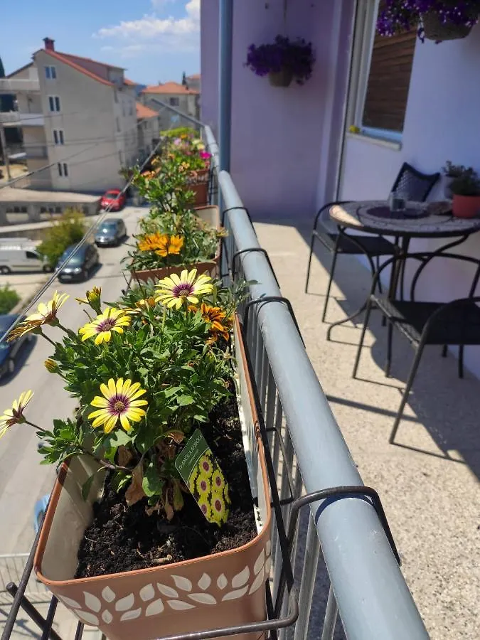 Larus Apartment Split 0*,  Croatia